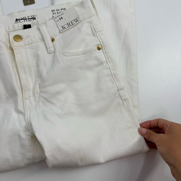 NWT J.Crew Mid-rise kickout jean in white - Picture 5 of 13